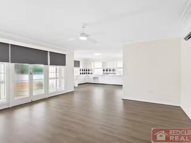 Just in! 49 Victoria Avenue, Woody Point, QLD 4019