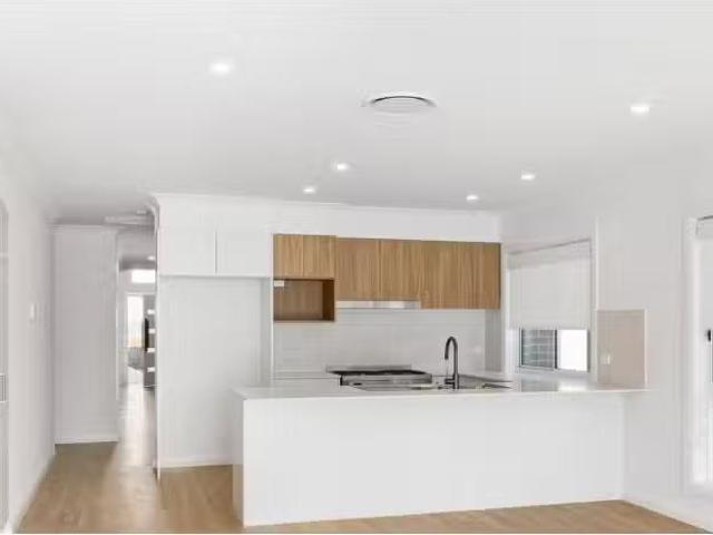 Rental! 49A Stevenson Way, Orange House for rent Listed by Ja.