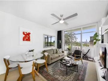 Charming 40/204 Jersey Road, Paddington Apartment for rent Li.