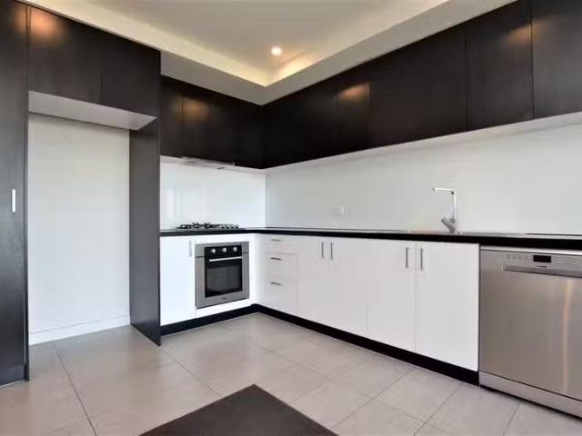 New 402/88 La Scala Avenue, Maribyrnong VIC 3032