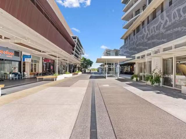 Nice 4079/37C Harbour Road, HAMILTON, QLD 4007 Unit for Rent