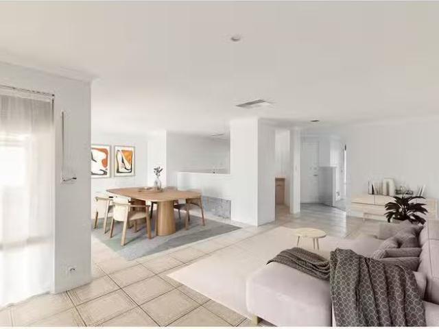 Deal! 40 Coronata Drive, Warnbro, WA 6169