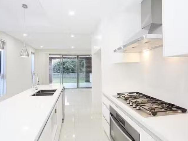 Rental! 40B Crump Street, Mortdale, NSW 2223