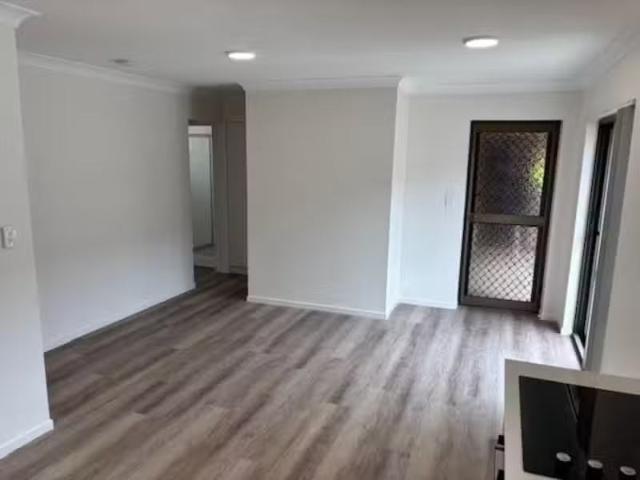 Nice 4/119 Wharf Street, TWEED HEADS Apartment for rent Liste.
