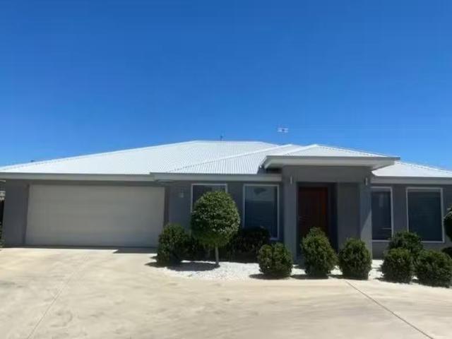 New 4/12 Beetson Street, Boorooma Apartment for rent Listed b.