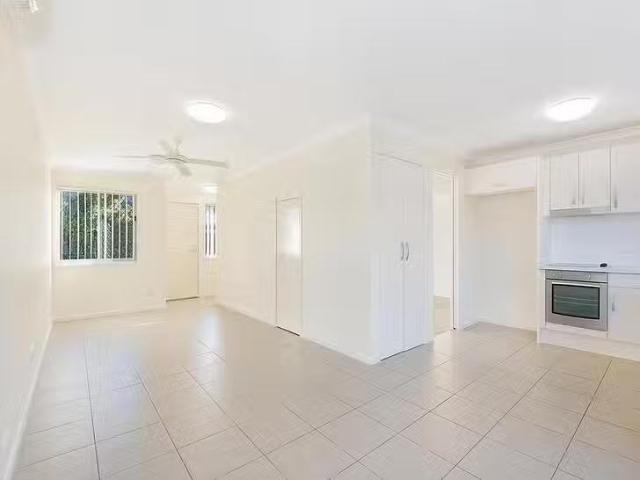 Charming 4/138 Marlborough Street, Bellbird Park, QLD 4300