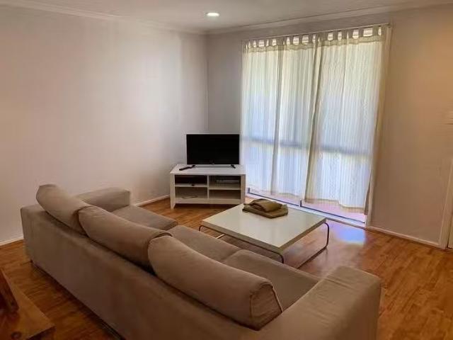 Cheap 4/152 Moran Street, Victory Heights, WA 6432
