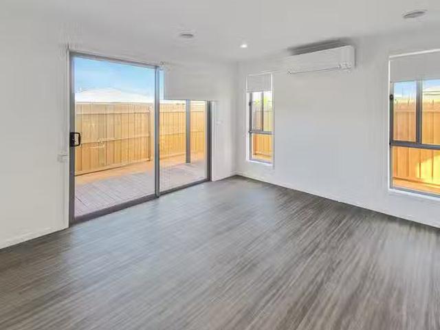 Rental! 4/18 Petkell Parade, Grovedale, VIC 3216