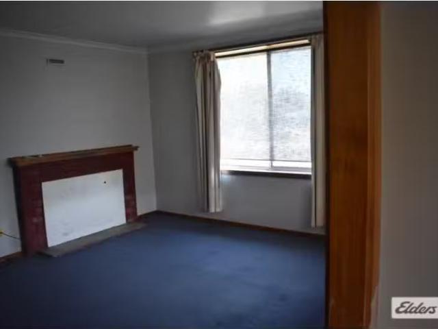 Unique 41 Amy Street, West Ulverstone House for rent Listed b.
