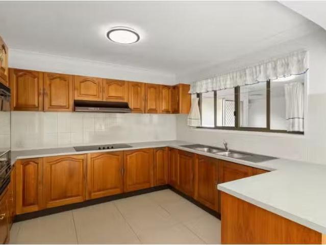 Just in! 41 Durella Street, Durack House for rent Listed by S.