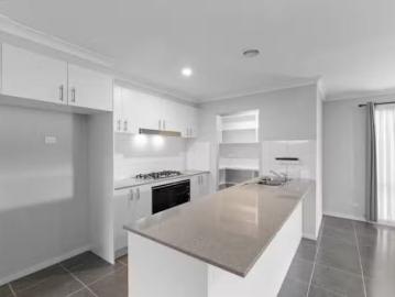 Deal! 41 Shelton Park Drive, Koo Wee Rup VIC 3981 House For.