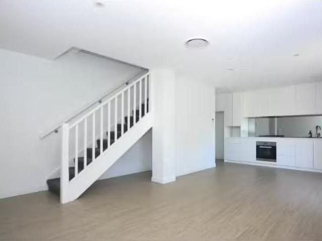 Charming 4/23 Byron Street, Coogee Townhouse for rent Listed.
