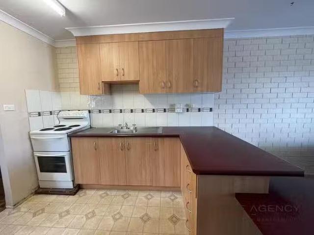 New 4/223 Denham Street, The Range, QLD 4700