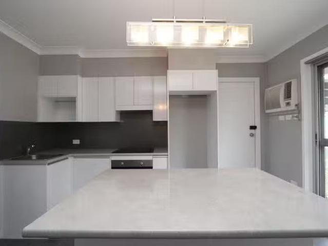 Unique 4/26 Wakehurst Crescent, Metford, NSW 2323