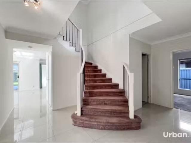 Just in! 42 Binyang Avenue, Glenmore Park House for rent List.