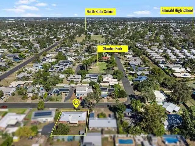 For Rent! 42 Dawn Crescent, Emerald, QLD 4720
