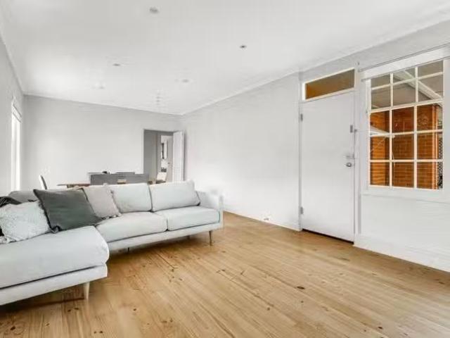 Just in! 4/2 Hamilton Street, Somerton Park, SA 5044