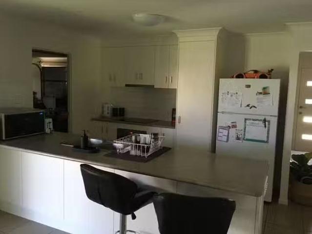 For Rent! 42 partens Avenue, Ooralea, QLD 4740