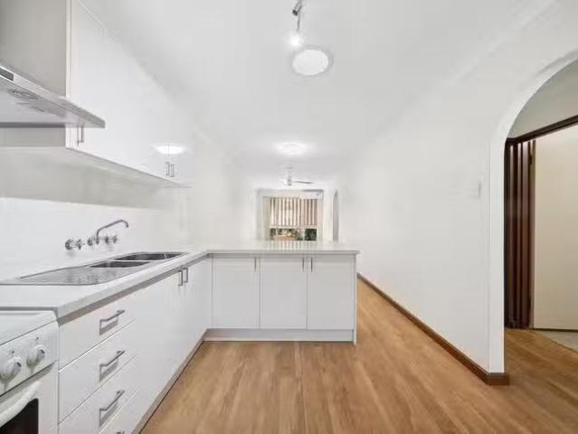 New 4/3 Netley Place, Armadale, WA 6112