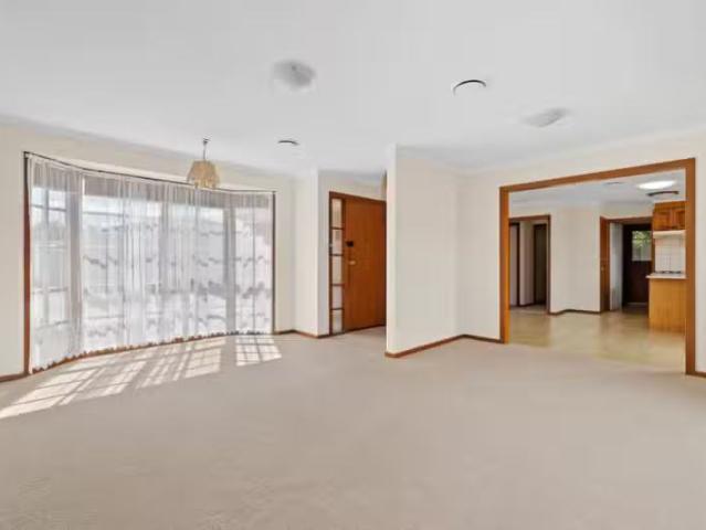 Cozy 4/3 5 Thomas Street, Ringwood VIC 3134 Unit Leased