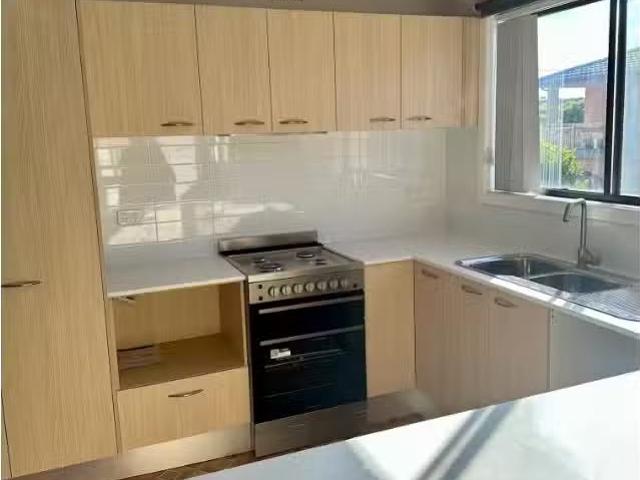New 4 Cornish Avenue, Beacon Hill House for rent Listed by Jo.