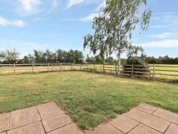 Charming 4 bedroom farm house for rent in Boxworth End, Swaves.