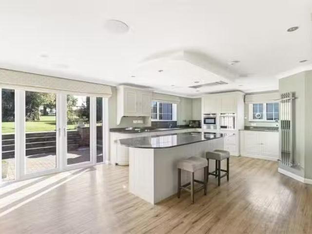 Just in! 4 bedroom house for rent in Little Ditton, Woodditton.