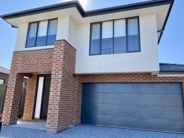 Just in! 4 BR 3 Lowline Way, Wollert, VIC 3750