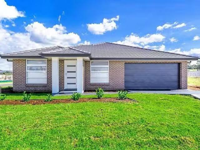 Cozy 4 BR 3A Austen Circuit, Oran Park, NSW 2570