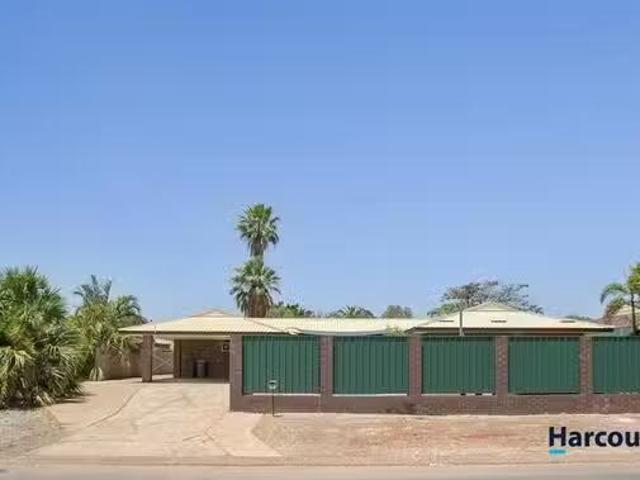For Rent! 4 BR 10 Boyd Close, Nickol, WA 6714