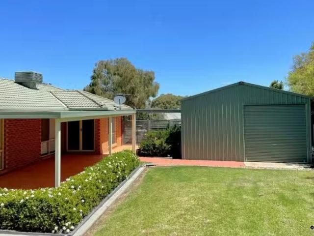 Just in! 4 BR 10 Sundew Court, Thurgoona House for rent Liste.