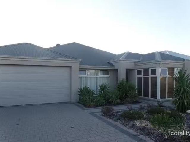 For Rent! 4 BR 10 Wicklow Circle, Darch, WA 6065