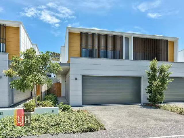 Deal! 4 BR 11/15 Stewart Road, Albany Creek, QLD 4035