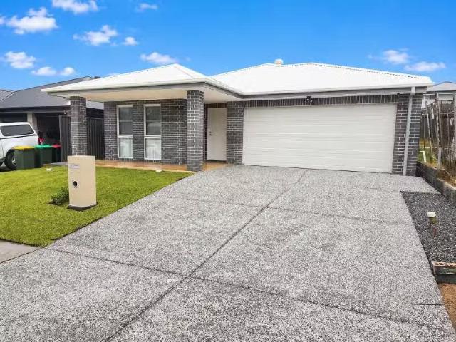 Cozy 4 BR 11 Bayliss Street, WYEE House for rent Listed by Ra.