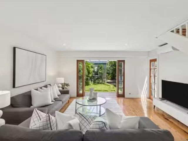 Cheap 4 BR 12 Oakville Road, Willoughby House for rent Listed.
