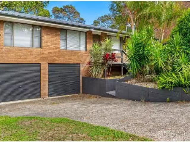 Just in! 4 BR 13 Divide Street, Forster House for rent Listed.