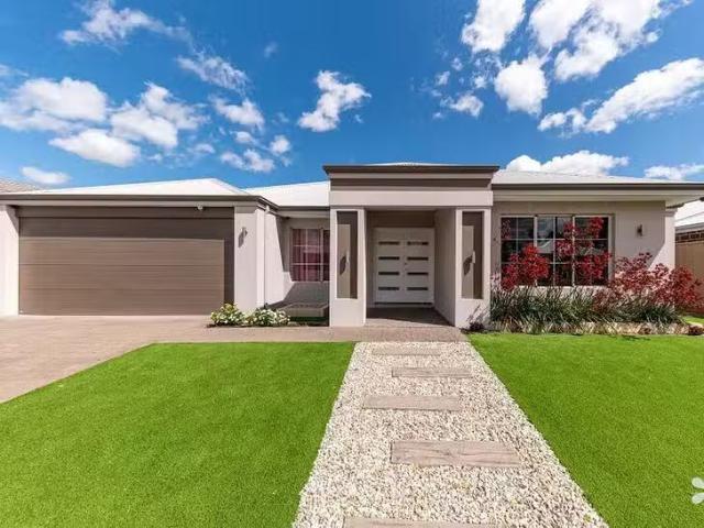 New 4 BR 13 Elkington Pass, Huntingdale, WA 6110