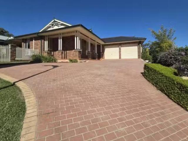 Unique 4 BR 13 Hartford Ave, GLEN ALPINE House for rent Liste.