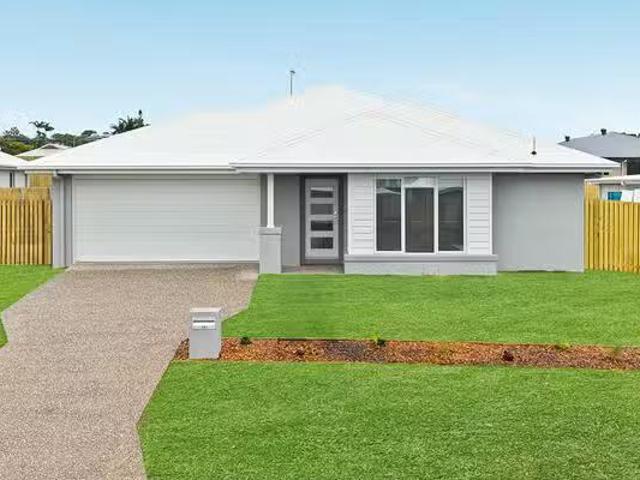 Unique 4 BR 13 Sapphire Avenue, Kawungan, QLD 4655