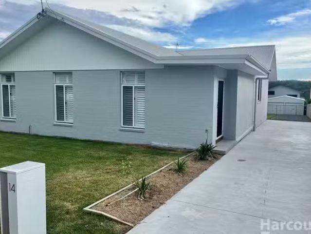 Rental! 4 BR 14 Avondale Street, Wauchope, NSW 2446 House fo.