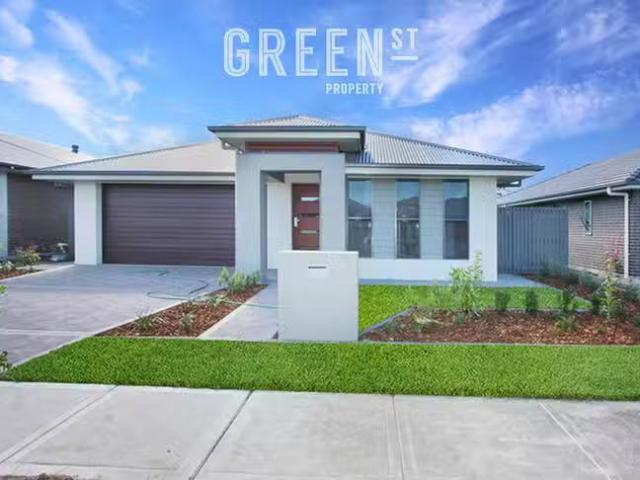 Unique 4 BR 14 Uralla Street, Fern Bay, NSW 2295