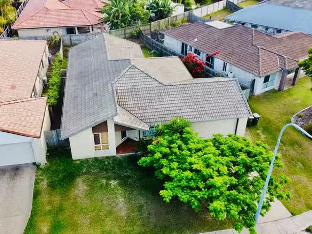 Nice 4 BR 169 Macquarie Way, DREWVALE, QLD 4116 House for Rent