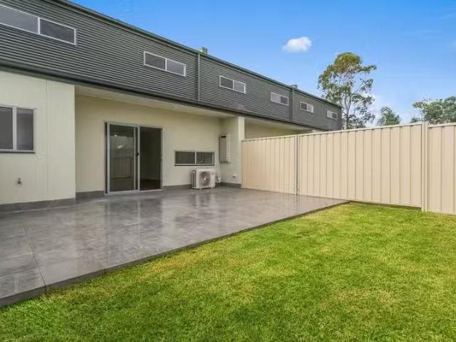 Charming 4 BR 16/9 Bald Street, SMITHFIELD PLAINS, SA 5114 H.