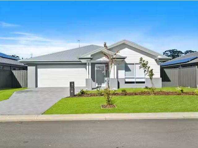 Deal! 4 BR 16 Vintner Avenue, BELLBIRD House for rent Listed.