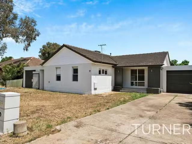 Unique 4 BR 17 Crisp Road, Elizabeth Downs, SA 5113
