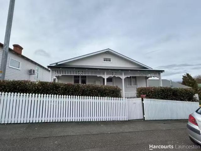Cozy 4 BR 19 Raymond Street, EAST LAUNCESTON, TAS 7250 House.