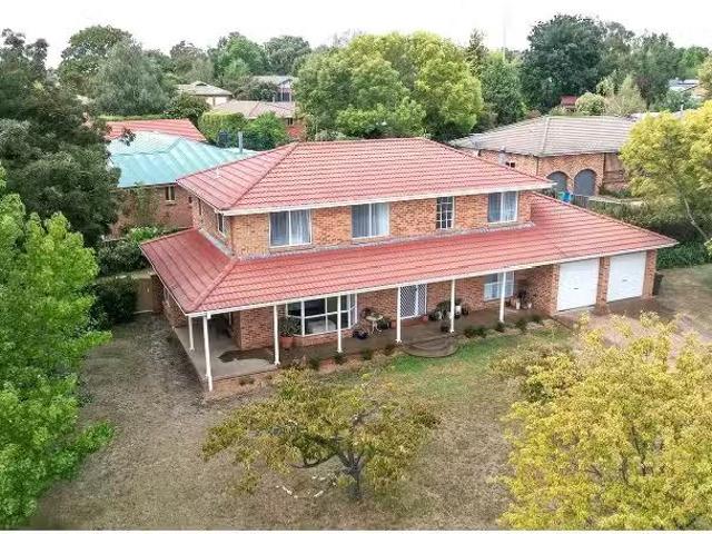 Cheap 4 BR 1 Joanne Place, ORANGE House for rent Listed by Pr.