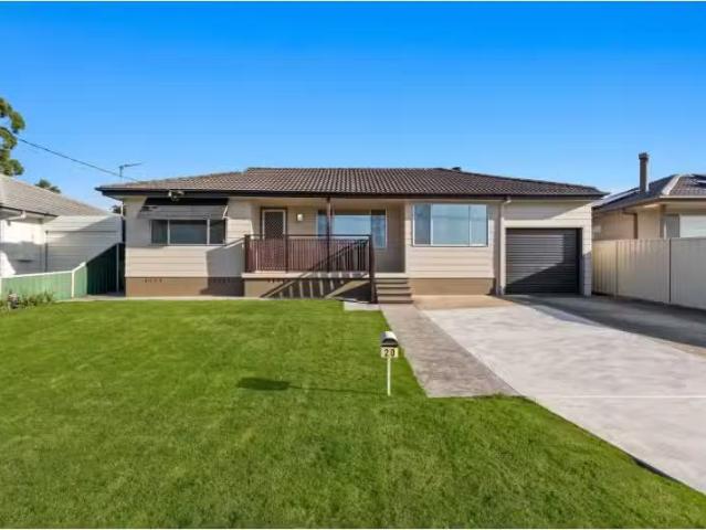 Nice 4 BR 20 Argyll Crescent, Edgeworth House for rent Listed.