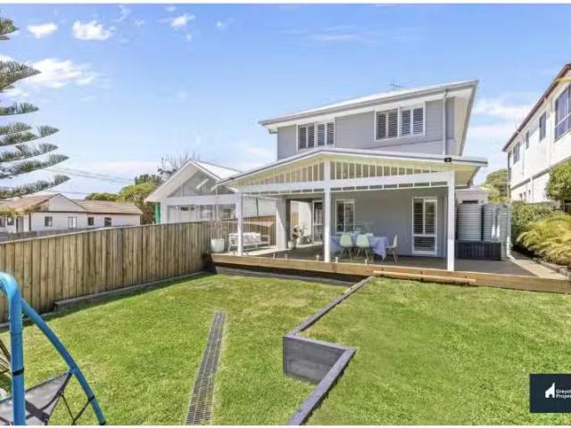 For Rent! 4 BR 26 Parr Parade, NARRAWEENA House for rent List.