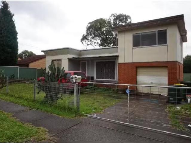 Cozy 4 BR 31 North Liverpool Rd, MOUNT PRITCHARD House for ren.